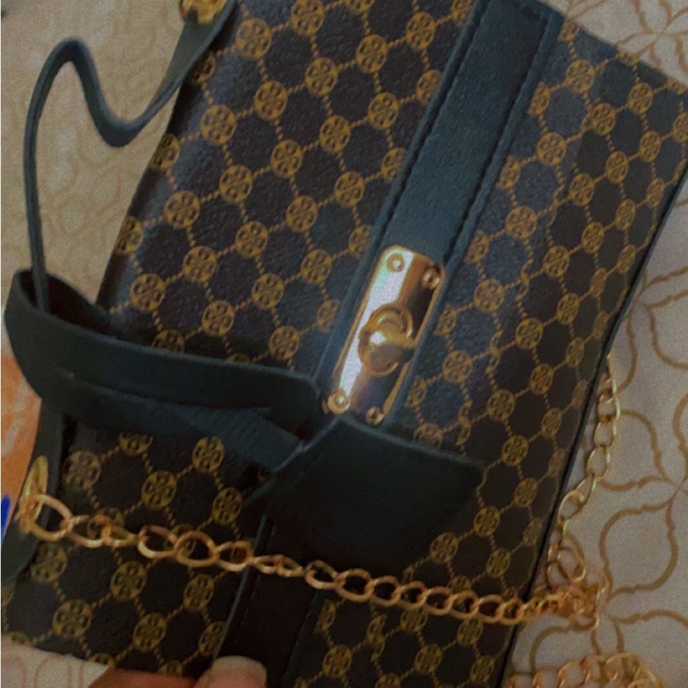 Purse - Picture 5 of 5